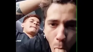 mamando novinho safado no ônibus